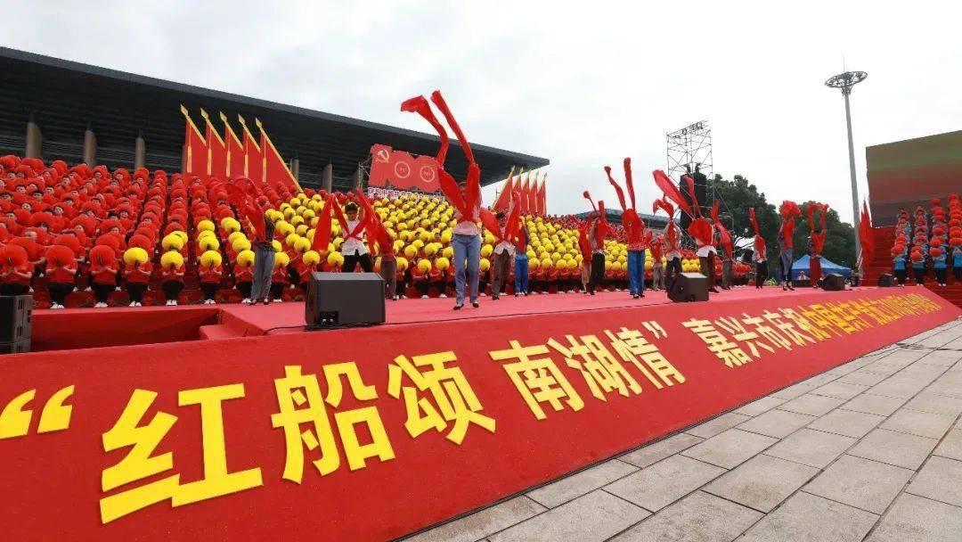 组装机械警暴龙