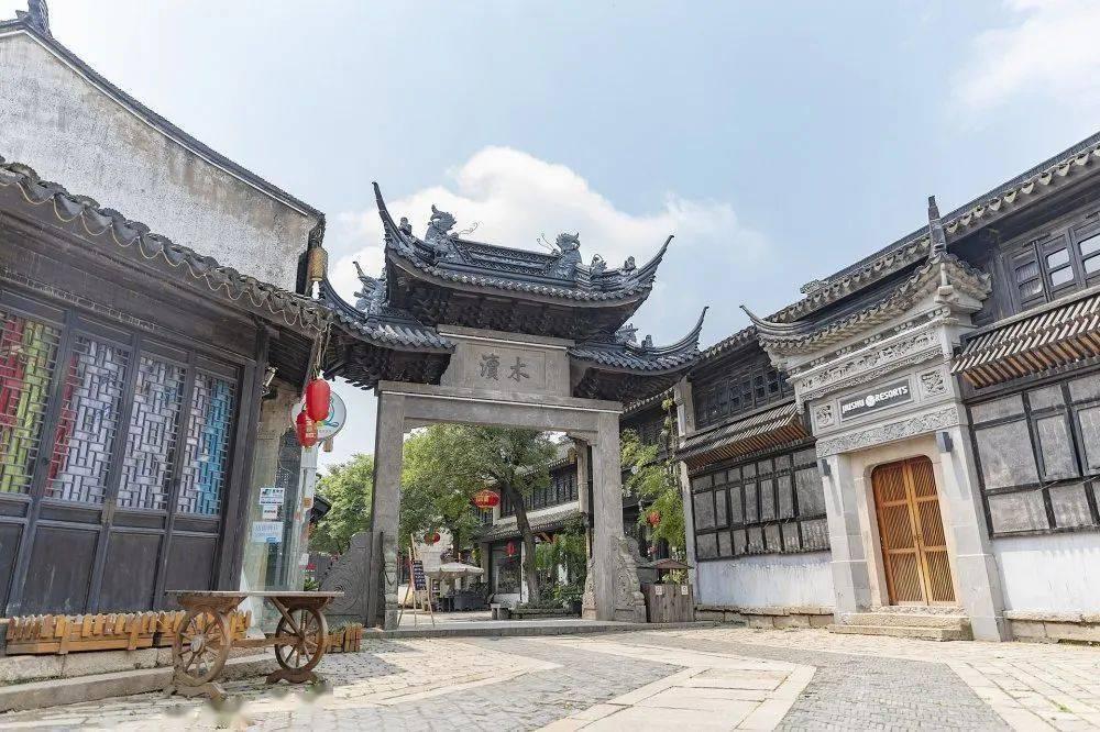 为什么男朋友喜欢搂着女朋友游戏画面
